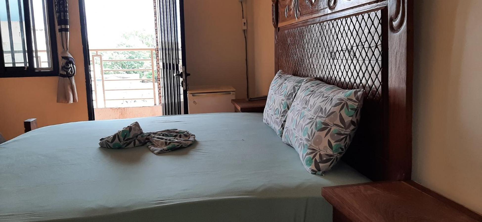 Teranga Niokolo1 Dalaba Hotell Kédougou Exteriör bild