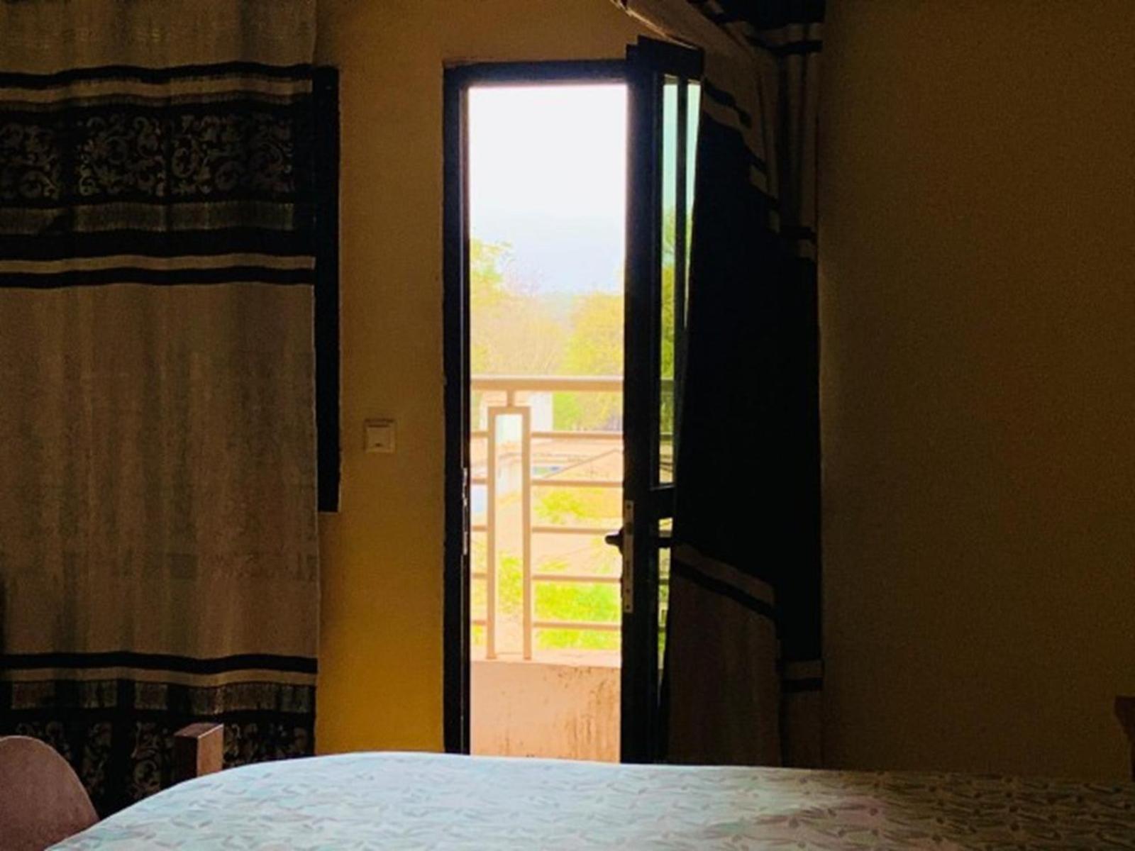 Teranga Niokolo1 Dalaba Hotell Kédougou Exteriör bild